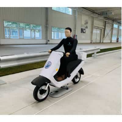 符合C-NCAP 2021測試規范的踏板式摩托車